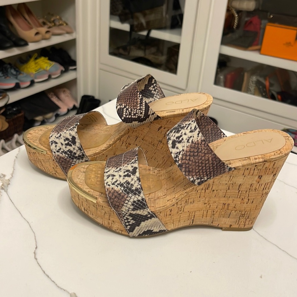 Aldo platform wedges